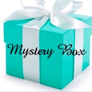 SHARE SHOW HOST APPRECIATION BOXES & IF A BUYER IS INTERESTED JUST OFFER/BUNDLE